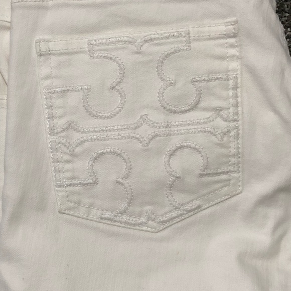 Tory Burch Denim - 💥HP💥Tory Burch white boot crop jeans size 25